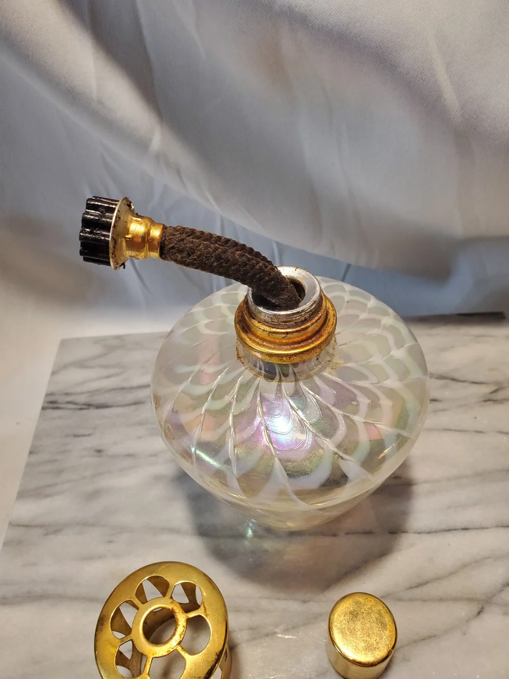 Hand-Blown Opalescent Art Glass Fragrance Oil Lamp, Scentier Style – 6